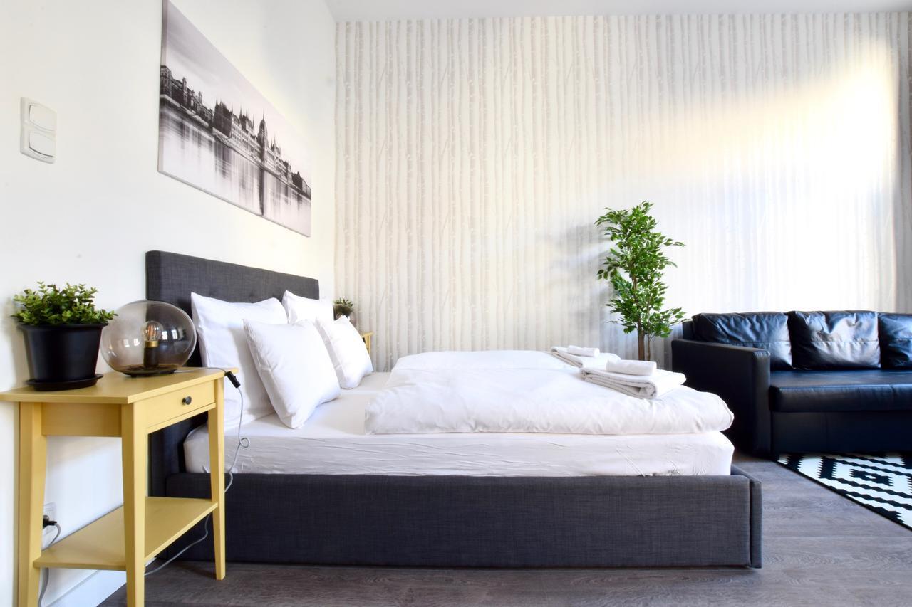 Standard Apartment By Hi5 - Dessewffy 39 Boedapest Buitenkant foto