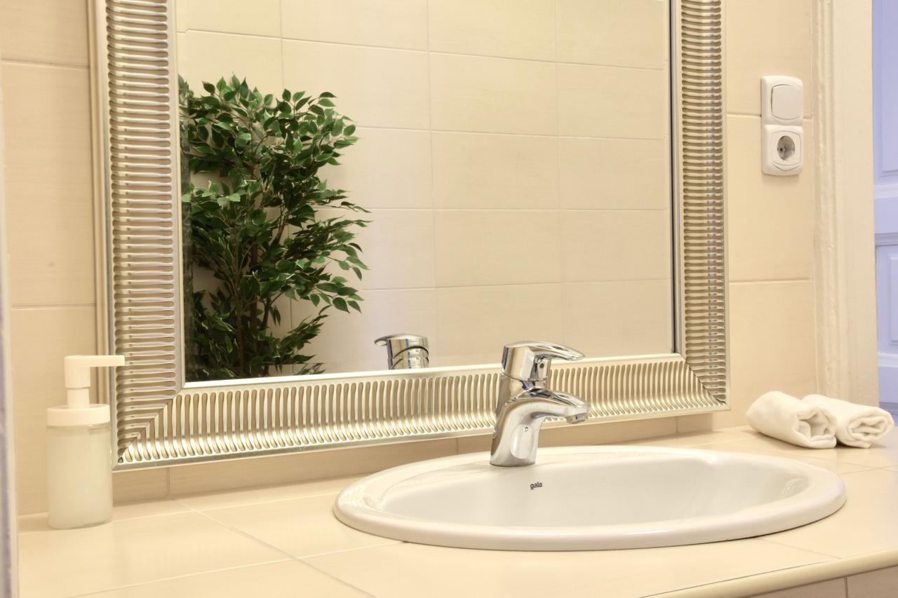 Standard Apartment By Hi5 - Dessewffy 39 Boedapest Buitenkant foto