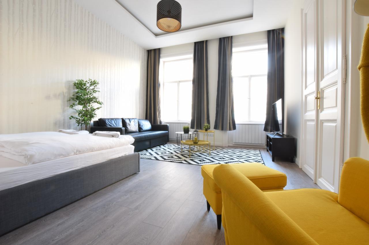 Standard Apartment By Hi5 - Dessewffy 39 Boedapest Buitenkant foto